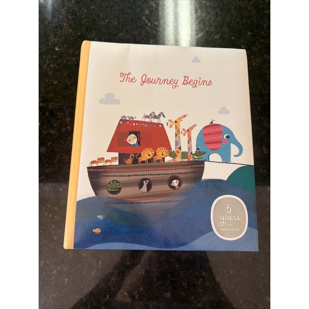 Hallmark 5 Year Memory Book Baby Book Noah's Ark Binder The Journey Begins